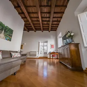 https://pandy-suite.it-romehotels.com