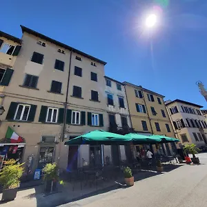 https://lo-stellario-di-lucca.it-tuscanyhotel.com